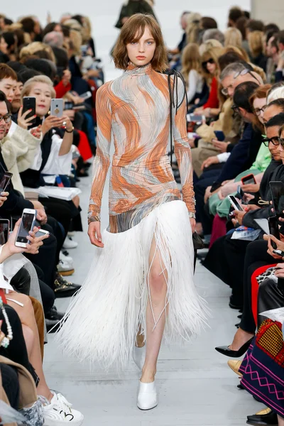Look 36